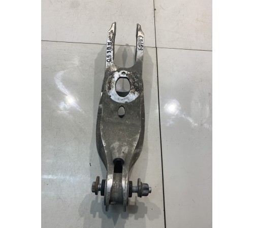 Рычаг подвески (задний, правый, нижний)