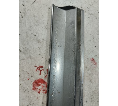 Молдинг кузова (задний правый)