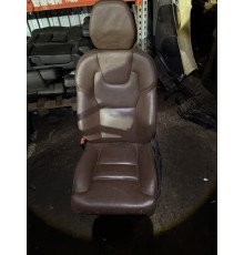 Сиденье переднее левое