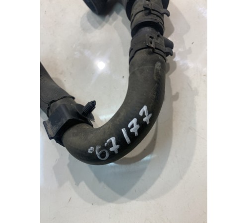 Патрубок системы охлаждения