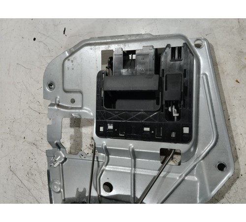 Замок двери задний левый