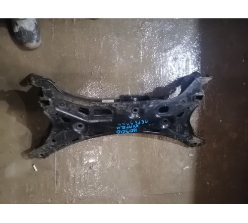 Балка подвески передняя (подрамник)