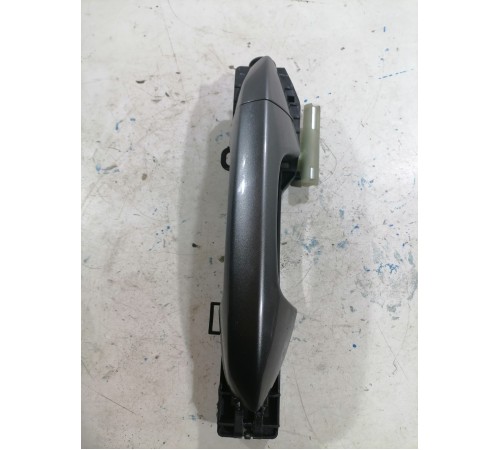 Ручка двери передняя правая внешняя