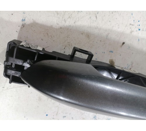 Ручка двери передняя правая внешняя