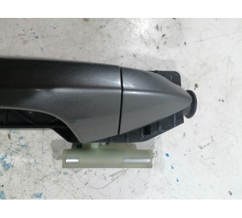 Ручка двери передняя правая внешняя