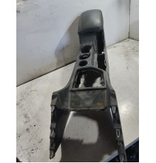 Центральная консоль с подлокотником