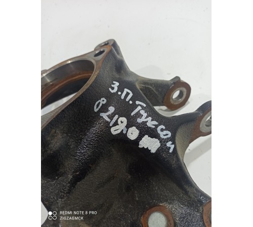 Поворотный кулак(задний правый)