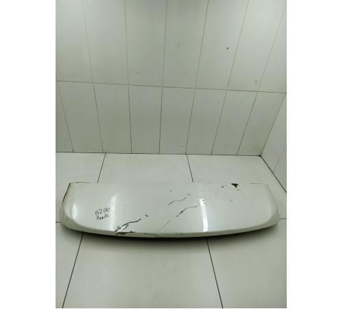 Спойлер крышки багажника