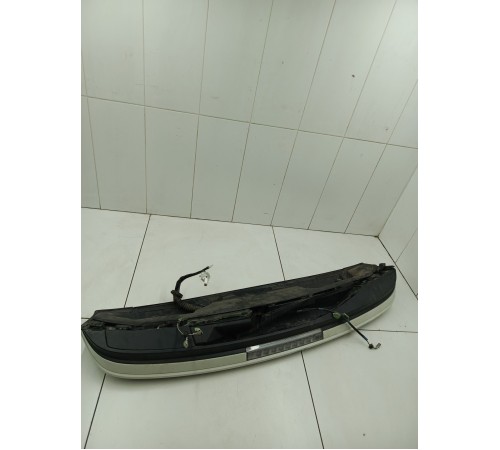 Спойлер крышки багажника