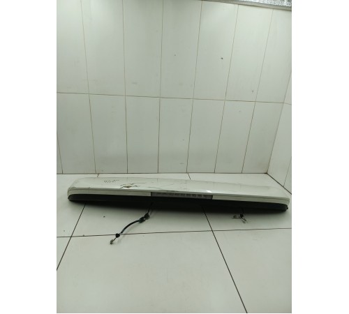 Спойлер крышки багажника