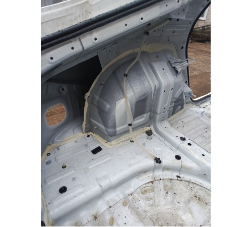 Крыло заднее левое