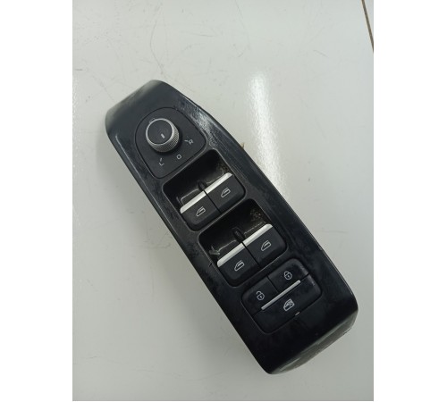 Блок управления стеклоподъемниками передний левый