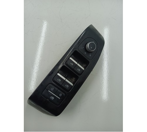 Блок управления стеклоподъемниками передний левый