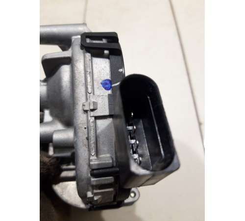 Моторчик стеклоочистителя (передний)