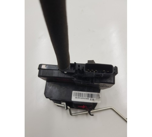 Замок двери передний левый