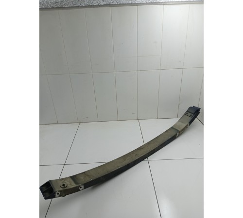 Усилитель бампера передний