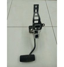 Педаль тормоза