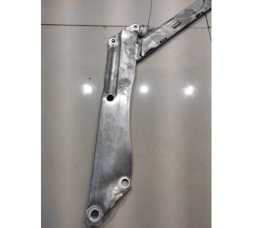 Усилитель передний растяжка щита