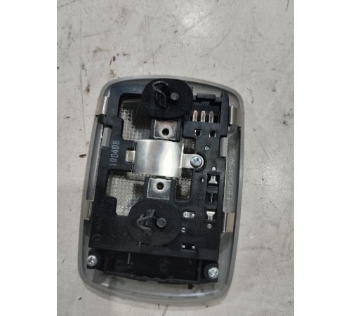 Плафон внутреннего освещения(задний)