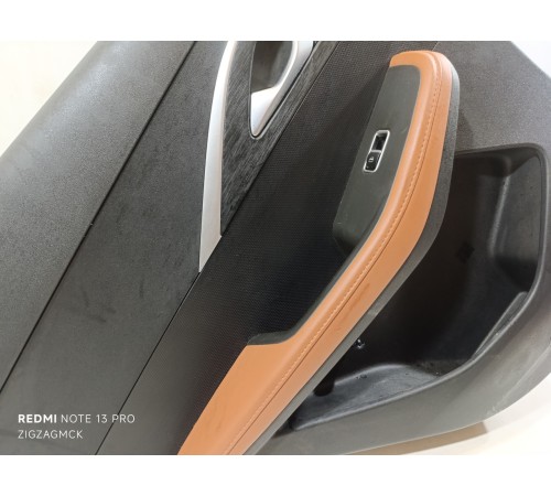 Обшивка двери задняя левая