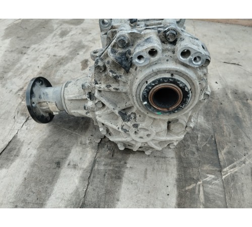 Раздаточная коробка передняя