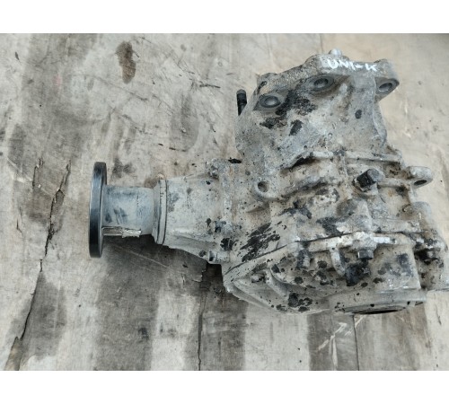 Раздаточная коробка передняя