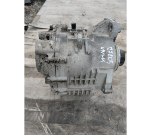 Раздаточная коробка передняя