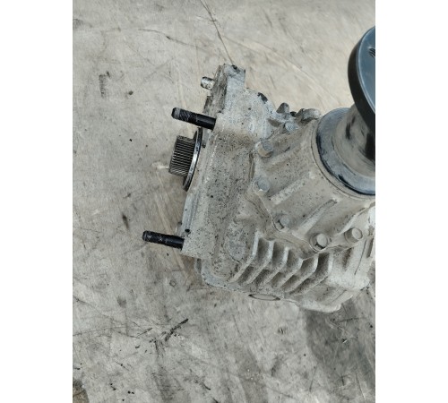 Раздаточная коробка передняя