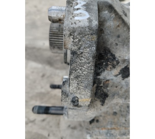 Раздаточная коробка передняя