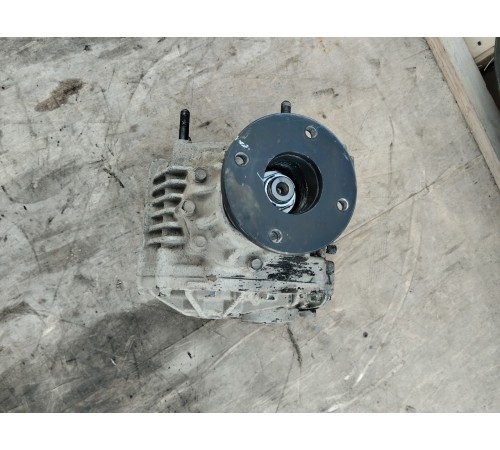 Раздаточная коробка передняя