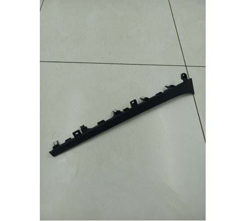 Накладка торпедо правая