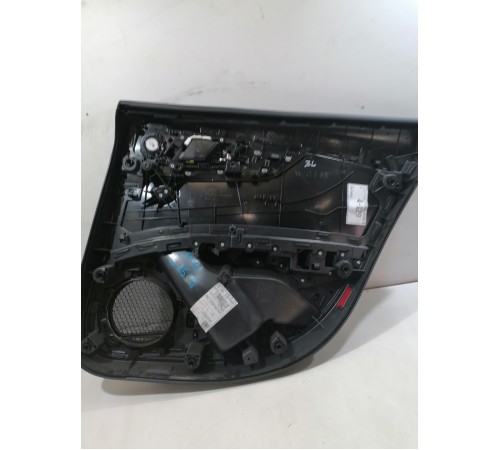 Обшивка двери задняя левая