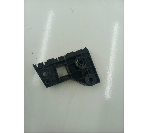 Кронштейн переднего бампера левый