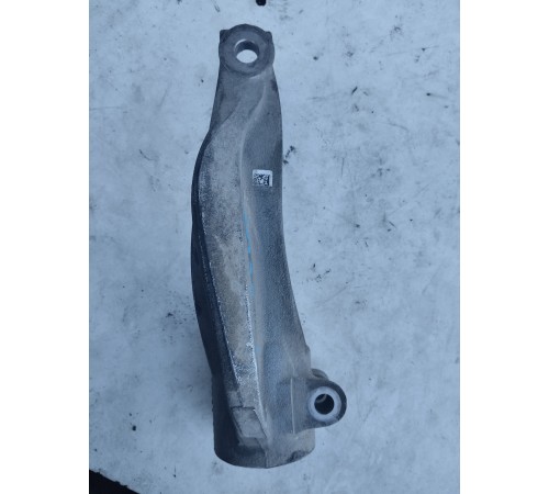 Вилка амортизатора (переднего левого)