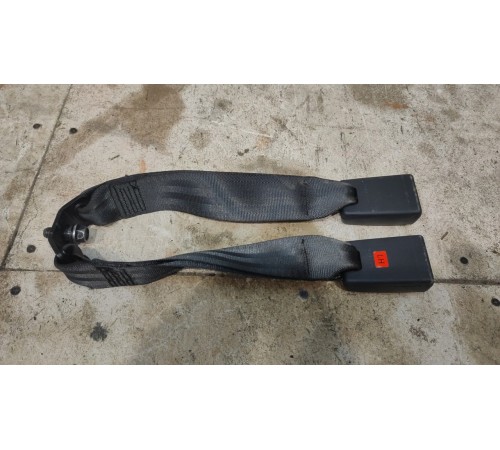 Ответная часть задних ремней безопасности