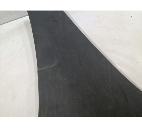 Обшивка стойки центральная левая