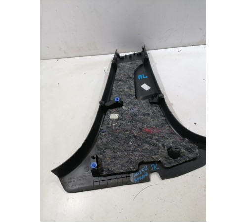 Обшивка стойки центральная левая