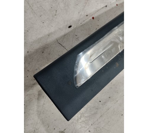 Накладка порога (задняя левая)
