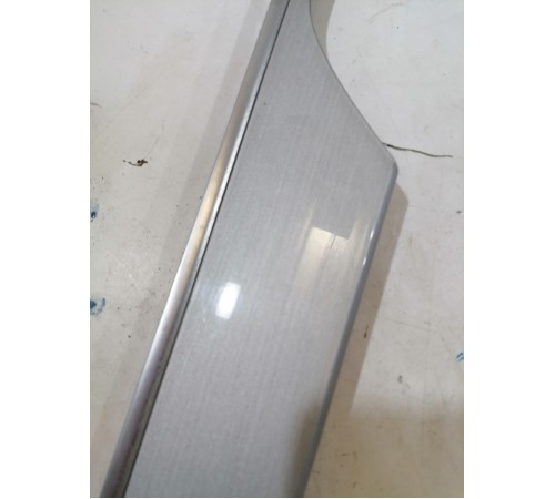 Накладка обшивки двери передняя левая