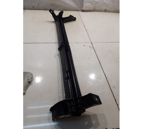 кронштейн полки багажника