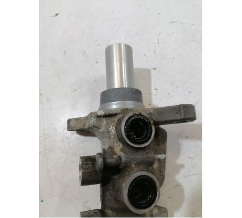 Главный тормозной цилиндр