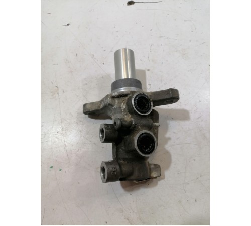 Главный тормозной цилиндр