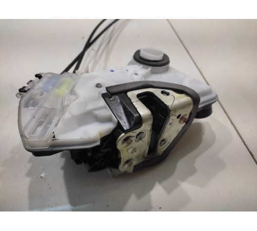 Замок двери (передний, правый)