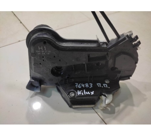 Замок двери (передний, правый)