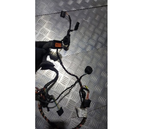 Проводка двери перед. прав.