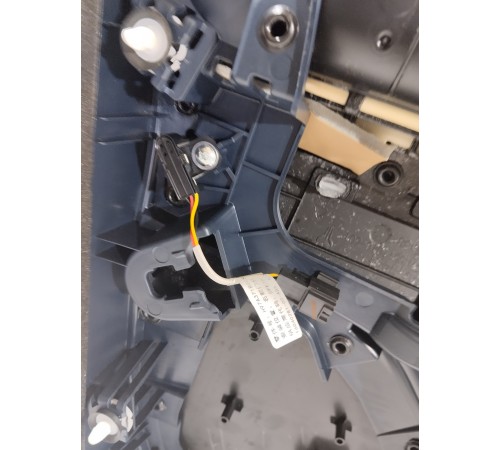 Обшивка двери передняя правая