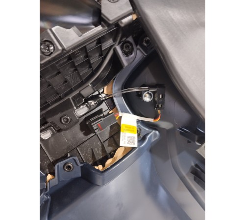 Обшивка двери передняя правая