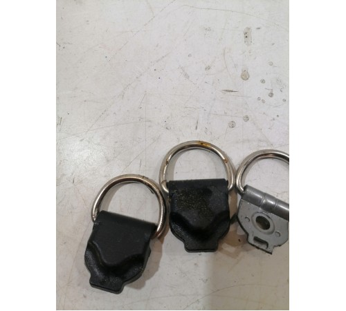 Комплект крючков багажника 4шт