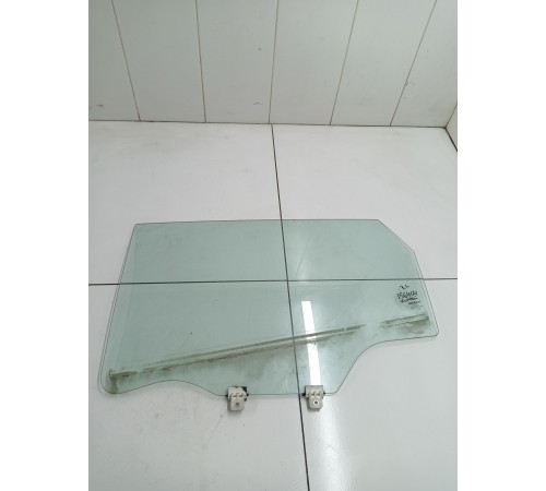 Стекло двери заднее левое