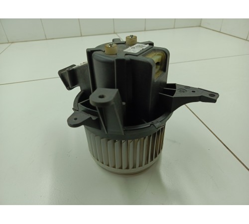 Моторчик отопителя (печки)